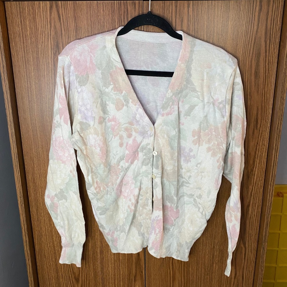 Vintage Floral Cardigan Womens‎ 20L Pastel Watercolor Knit V-Neck Sweater